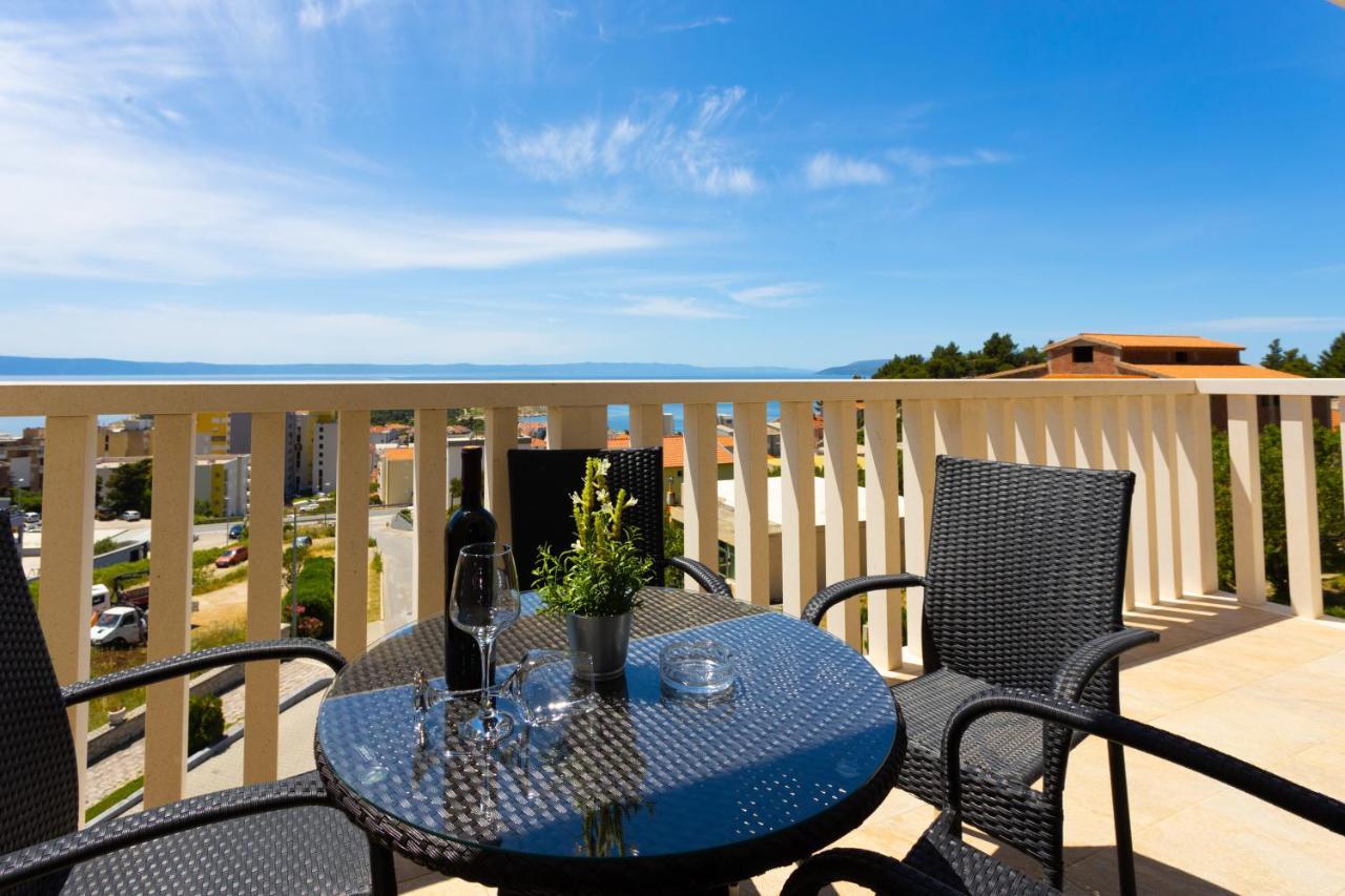 מאקרסקה Apartments Jasa Deluxe מראה חיצוני תמונה
