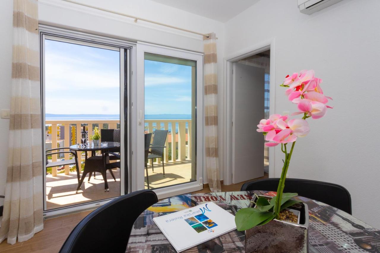 מאקרסקה Apartments Jasa Deluxe מראה חיצוני תמונה
