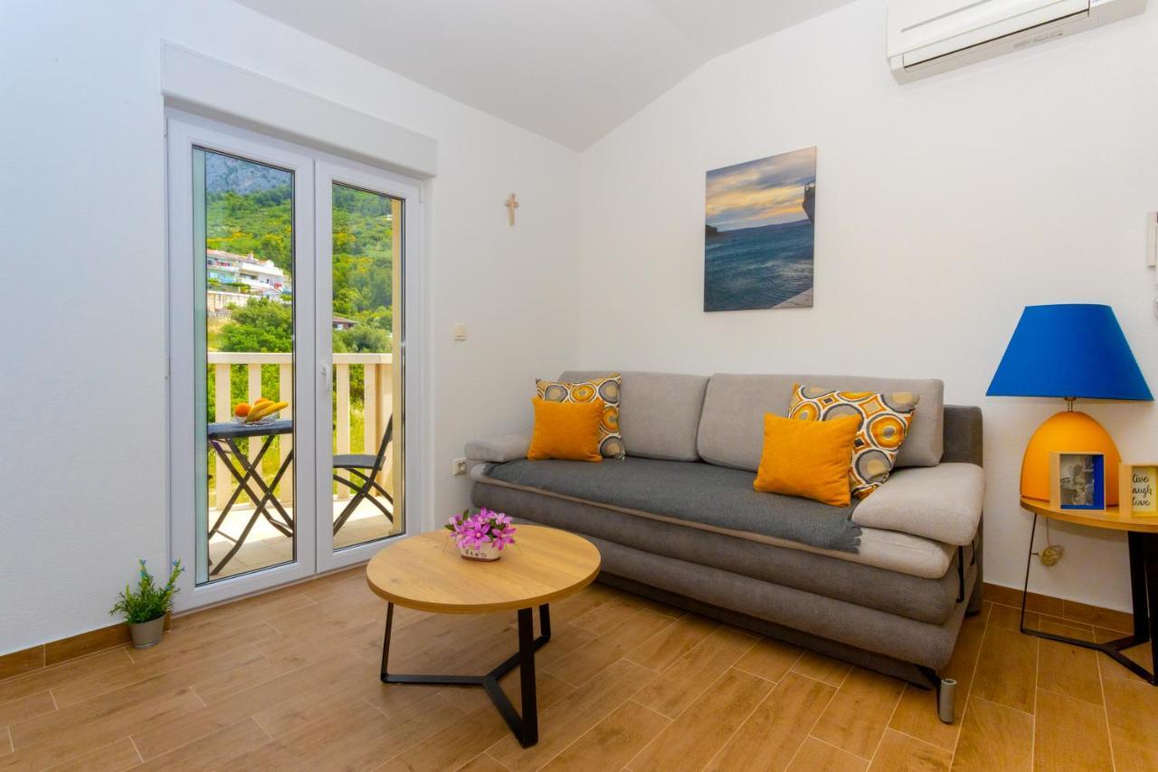מאקרסקה Apartments Jasa Deluxe מראה חיצוני תמונה