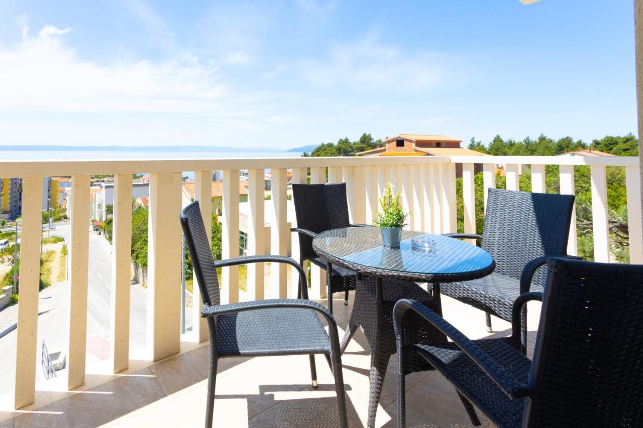 מאקרסקה Apartments Jasa Deluxe מראה חיצוני תמונה