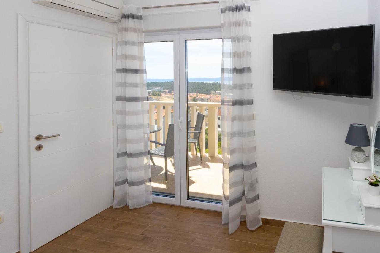 מאקרסקה Apartments Jasa Deluxe מראה חיצוני תמונה
