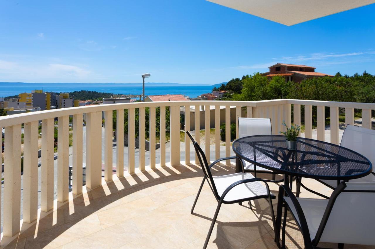 מאקרסקה Apartments Jasa Deluxe מראה חיצוני תמונה